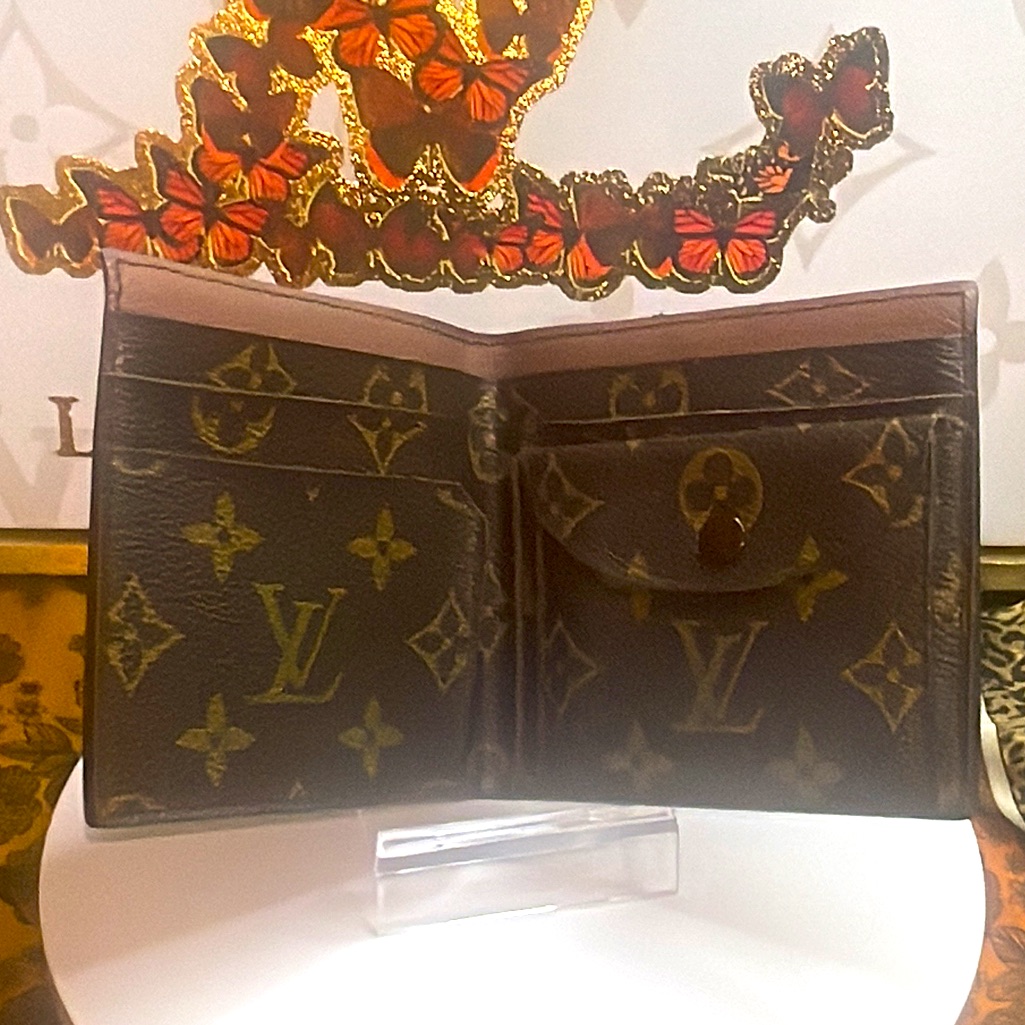 Extremely Rare 1970’s Euc Louis Vuitton Lv Bifold With Monogram Interior W/Coa!